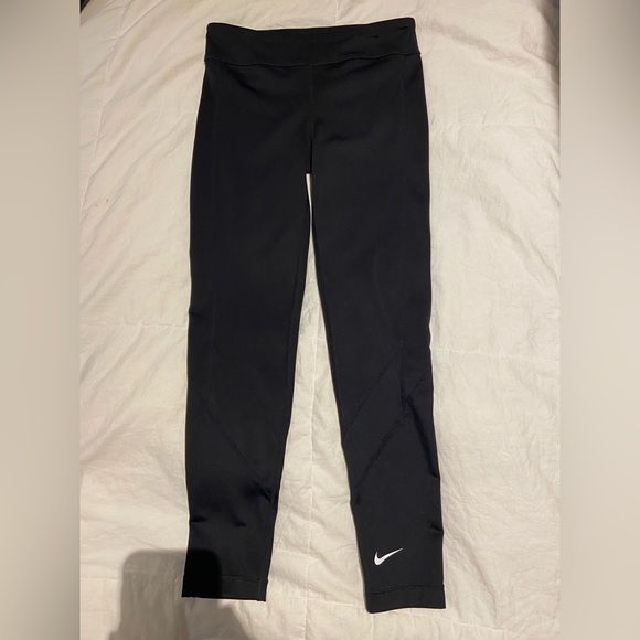 Girl’s Nike Dri-Fit Black Tights, Size Medium - Picture 1 of 4